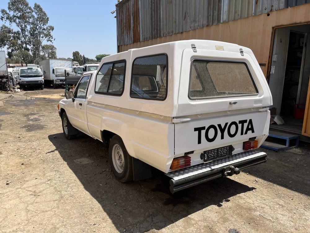 1998 Toyota Hips Hilux - Image 3