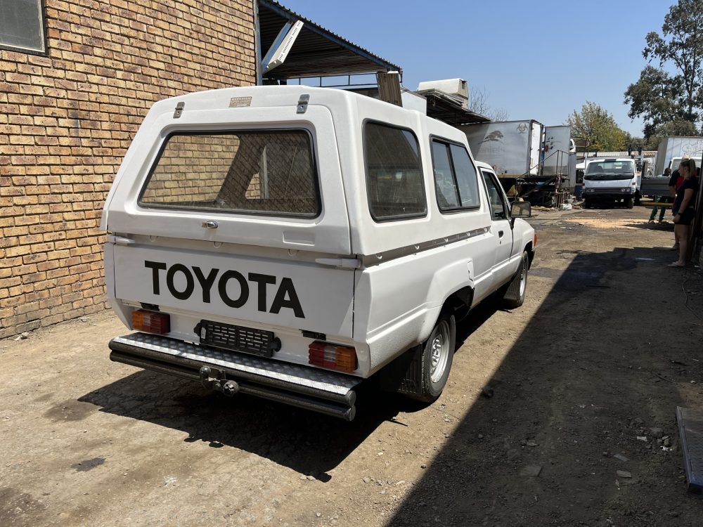 1998 Toyota Hips Hilux - Image 4