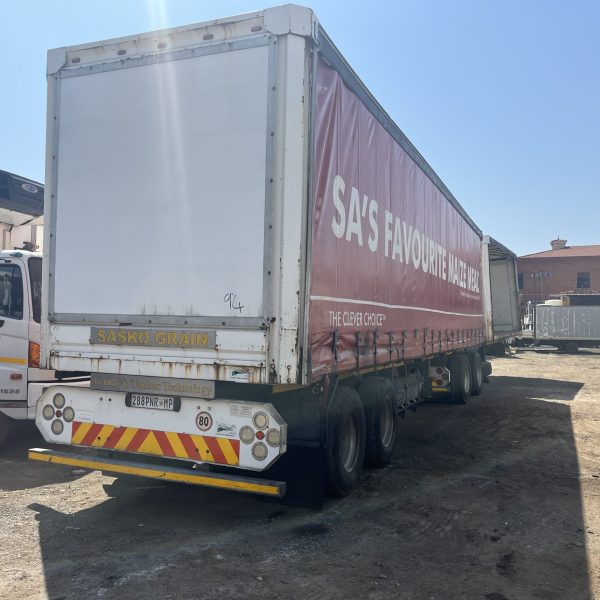 2012 Henred Fruehauf Superlink with Air Suspension