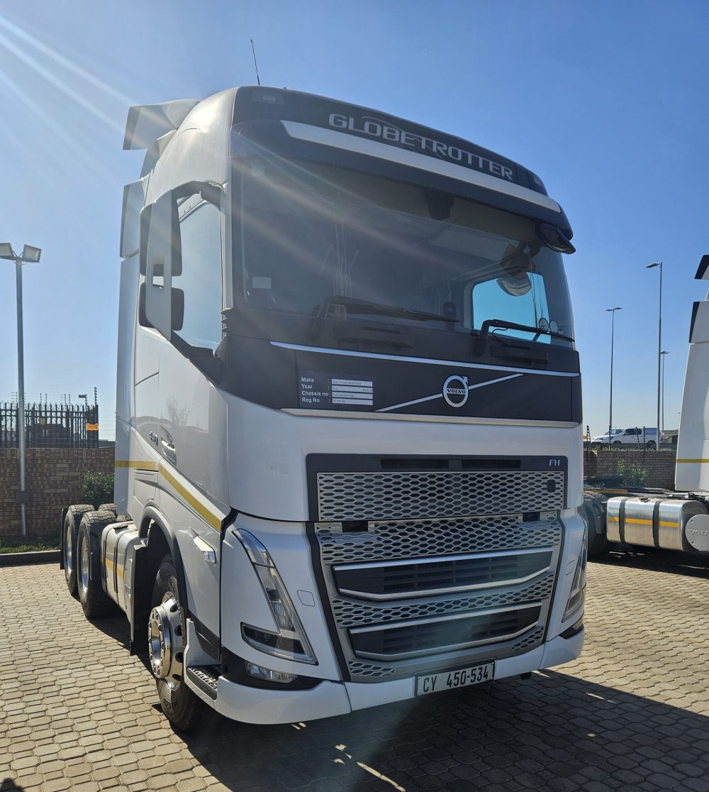 VOLVO FH 440 GLOBETROTTER V5