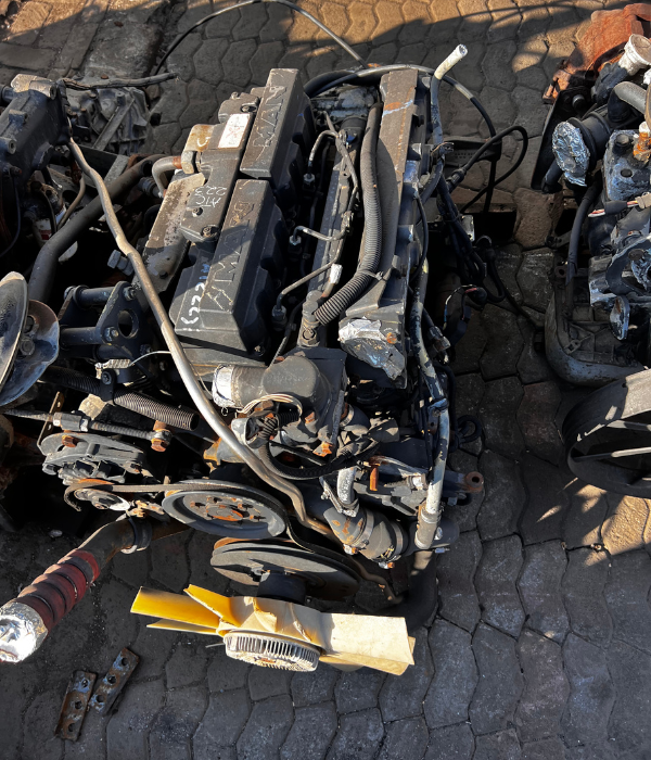 Komatsu D0824 Engine