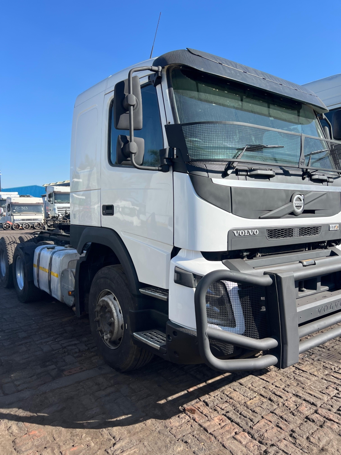 Volvo FMX Truck - Image 2