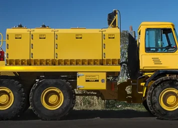 Full Hydraulic Service Truck