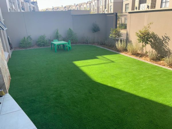 25mm Cruz Artificial Grass - Image 4